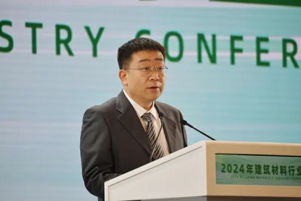 1731639416409062.png 03国家发展和改革委产业发展司副司长霍福鹏.png